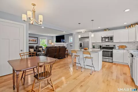 Kitchen - 39 Chapman Chase Chase, Windsor Locks, CT 06096 photo 4 of 5