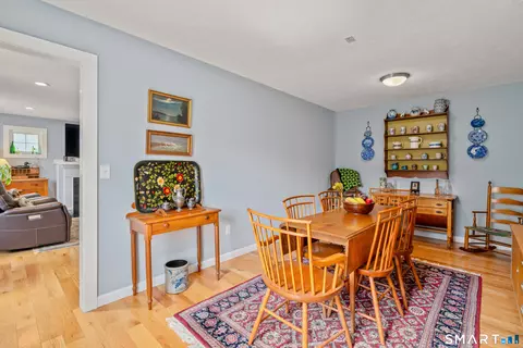 Dining - 39 Chapman Chase Chase, Windsor Locks, CT 06096 photo 2 of 3