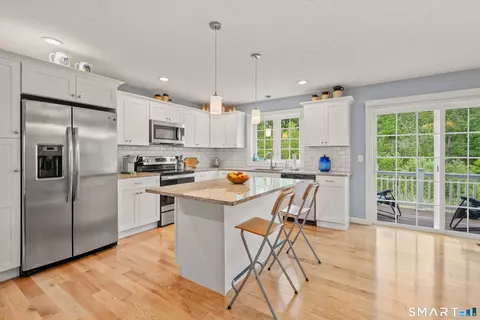 Kitchen - 39 Chapman Chase Chase, Windsor Locks, CT 06096 photo 1 of 5