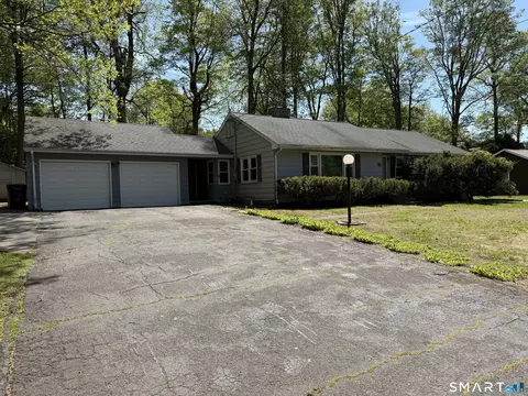 35 Preston Dr, Meriden, CT 06450