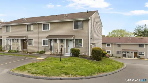 168 Monticello Dr #168, Branford, CT 06405