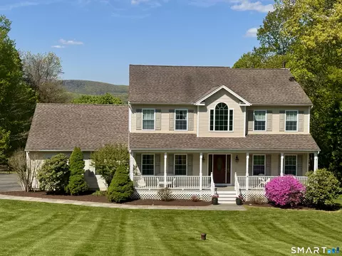 11 Meredith Ln, New Milford, CT 06776