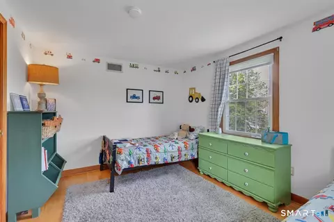 Bedroom - 72 Old Post Rd, Wethersfield, CT 06109 photo 4 of 6