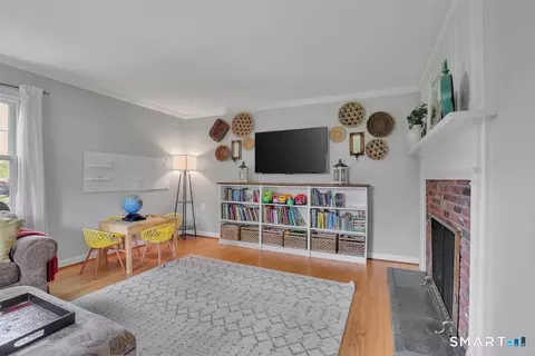 Living - 72 Old Post Rd, Wethersfield, CT 06109 photo 3 of 3