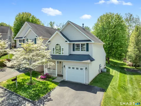 49 Copper Beech Ln #49, Portland, CT 06480