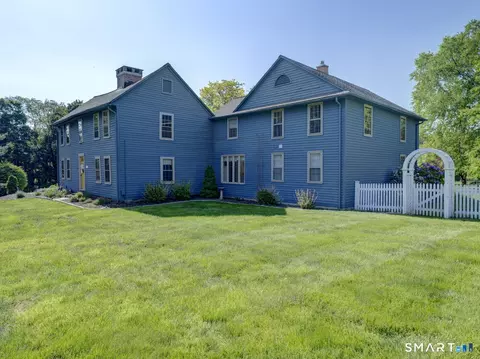 121 Sunset Ln, Berlin, CT 06037