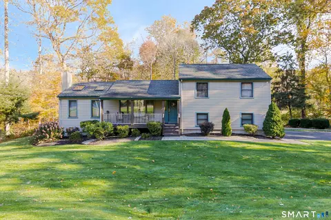43 Squire Dr, North Branford, CT 06471