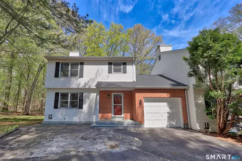 371 Dunfey Ln #371, Windsor, CT 06095