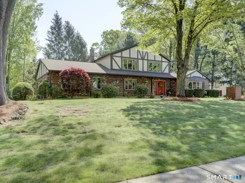 350 Brooke Meadow Rd, Berlin, CT 06037