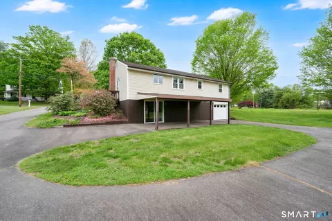 Exterior - 368 Rye St, Broad Brook, CT 06016 photo 5 of 6