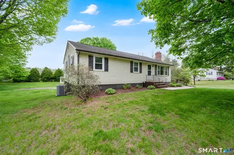 Exterior - 368 Rye St, Broad Brook, CT 06016 photo 3 of 6