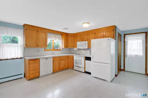 Kitchen - 368 Rye St, Broad Brook, CT 06016 photo 2 of 3
