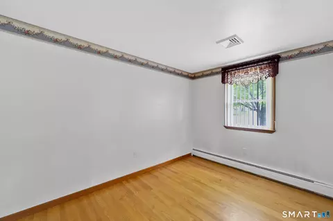 Bedroom - 368 Rye St, Broad Brook, CT 06016 photo 3 of 6