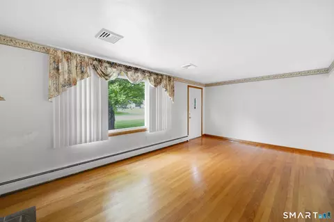 Living - 368 Rye St, Broad Brook, CT 06016 photo 3 of 5