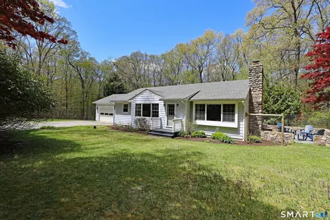 Exterior - 39 Seventy Acre Rd, Redding, CT 06896 photo 11 of 16