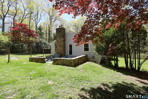 Exterior - 39 Seventy Acre Rd, Redding, CT 06896 photo 13 of 16