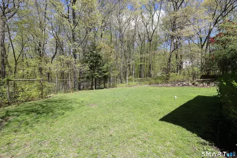 Exterior - 39 Seventy Acre Rd, Redding, CT 06896 photo 7 of 16
