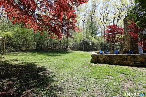 Exterior - 39 Seventy Acre Rd, Redding, CT 06896 photo 6 of 16