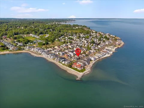 10 Point Beach Dr, Milford, CT 06460
