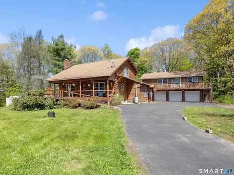 622 Chestnut Ridge Rd, Orange, CT 06477