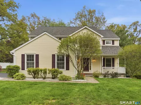7 Chase Farm Rd, South Windsor, CT 06074