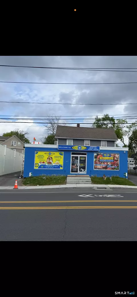 213 White St, Danbury, CT 06810