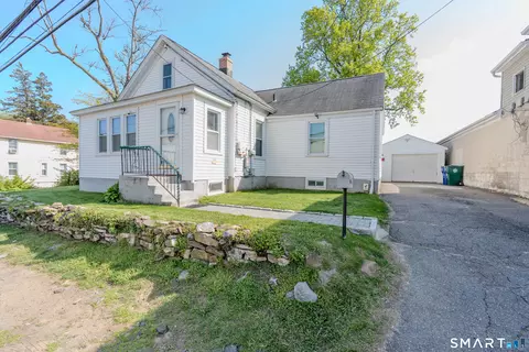 25 Mckinley Ave, Stratford, CT 06615