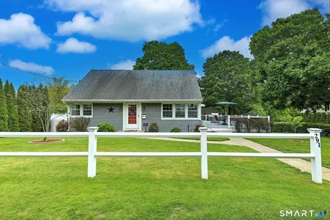 291 Islandview Rd, Stratford, CT 06614