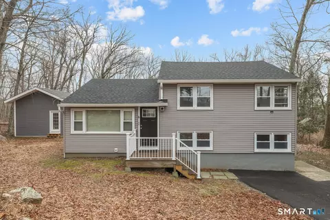 30 Birchwood Rd, Monroe, CT 06468