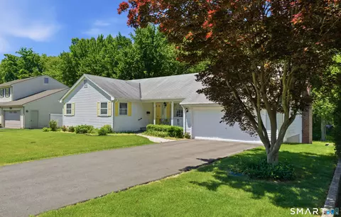 139 Forest Dr, Newington, CT 06111