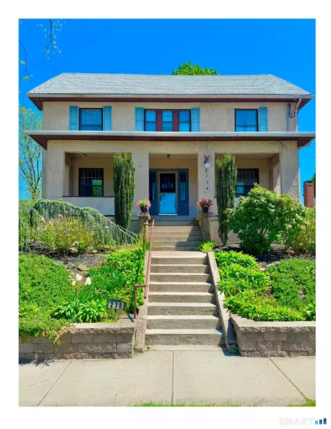 238 Curtis St, Meriden, CT 06450