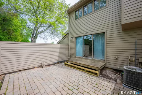 Exterior - 185 Spring St #185, Wethersfield, CT 06109 photo 8 of 9