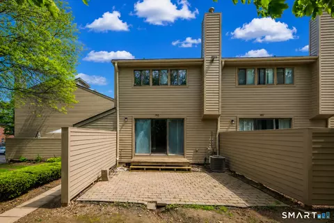 Exterior - 185 Spring St #185, Wethersfield, CT 06109 photo 4 of 9