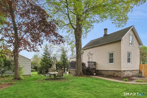 1370 Nichols Ave, Stratford, CT 06614