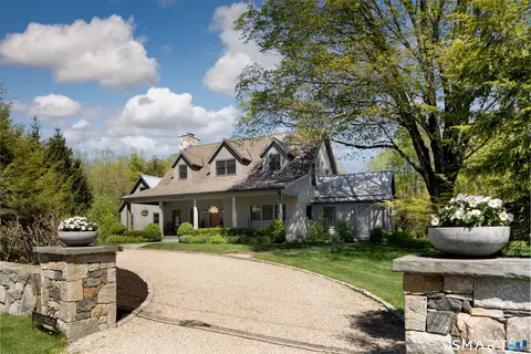 89 Belgo Rd, Lakeville, CT 06039