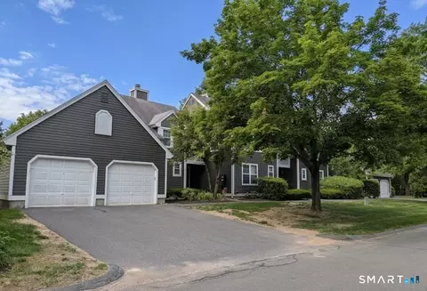 4 Fairmount Ln #4, Granby, CT 06035