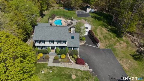33 King St, Danbury, CT 06811