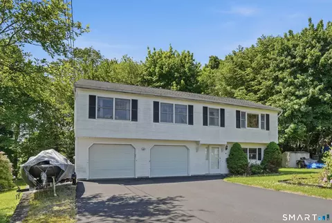 70 Laurel Rdg, Oakville, CT 06779