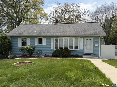 100 Sumac St, West Haven, CT 06516