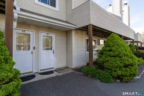 136 Pembroke Rd #3-21, Danbury, CT 06811