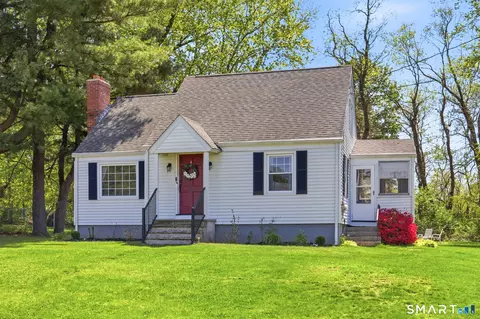 53 Vernon Center Hts, Vernon, CT 06066