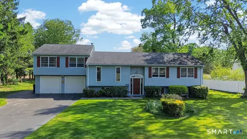 404 Ansantawae Rd, Milford, CT 06460