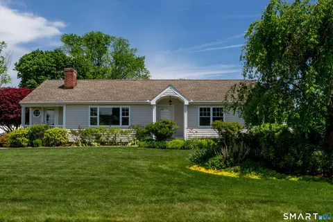 10 Island Dr, Norwalk, CT 06855