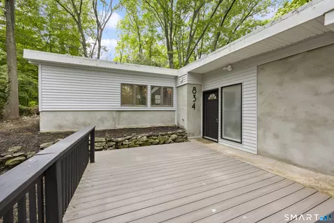 834 Totoket Rd, Northford, CT 06472