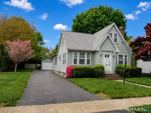 40 Beers Pl, Stratford, CT 06614