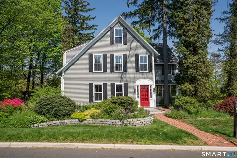 20 Wettleson Ave, West Hartford, CT 06107