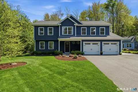 21 Juniper Rd, Bloomfield, CT 06002