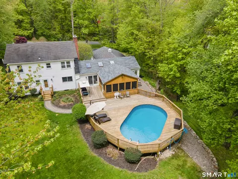 Exterior - 3 Cherokee Dr, Brookfield, CT 06804 photo 5 of 11