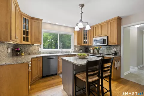 Kitchen - 3 Cherokee Dr, Brookfield, CT 06804 photo 1 of 4
