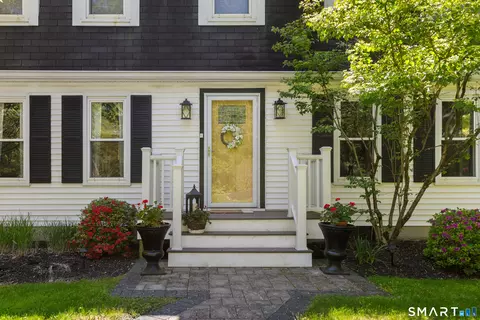 Exterior - 3 Cherokee Dr, Brookfield, CT 06804 photo 10 of 11